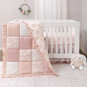 The PeanutShell Grace Crib Comforter Only